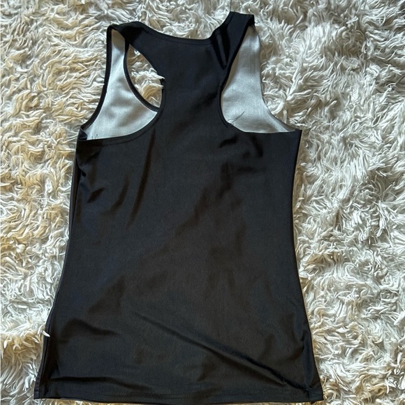 🔥3 for $25🔥 EUC-MARYLYN MONROE RACERBACK TANK TOP SZ S - Picture 4 of 4